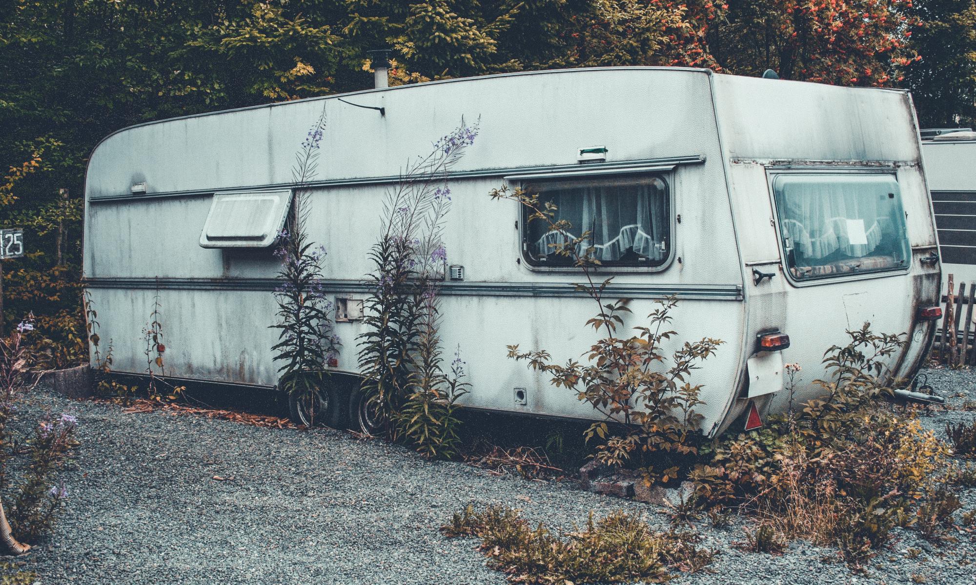 Photo of an old and weathered caravan by Markus Spiske found on Unsplashed.com